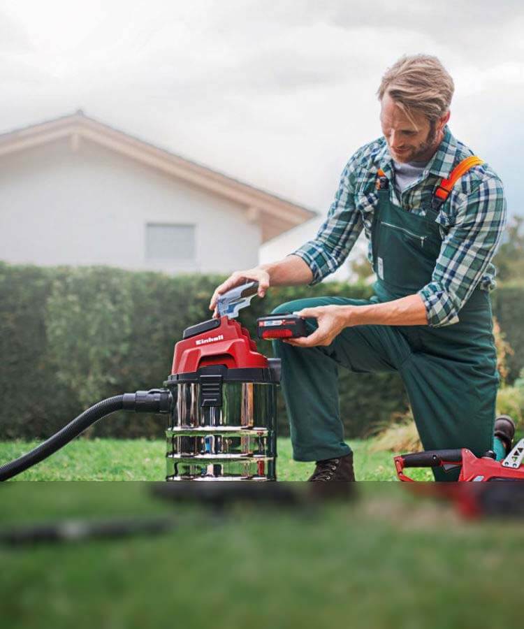 Универсальные пылесосы